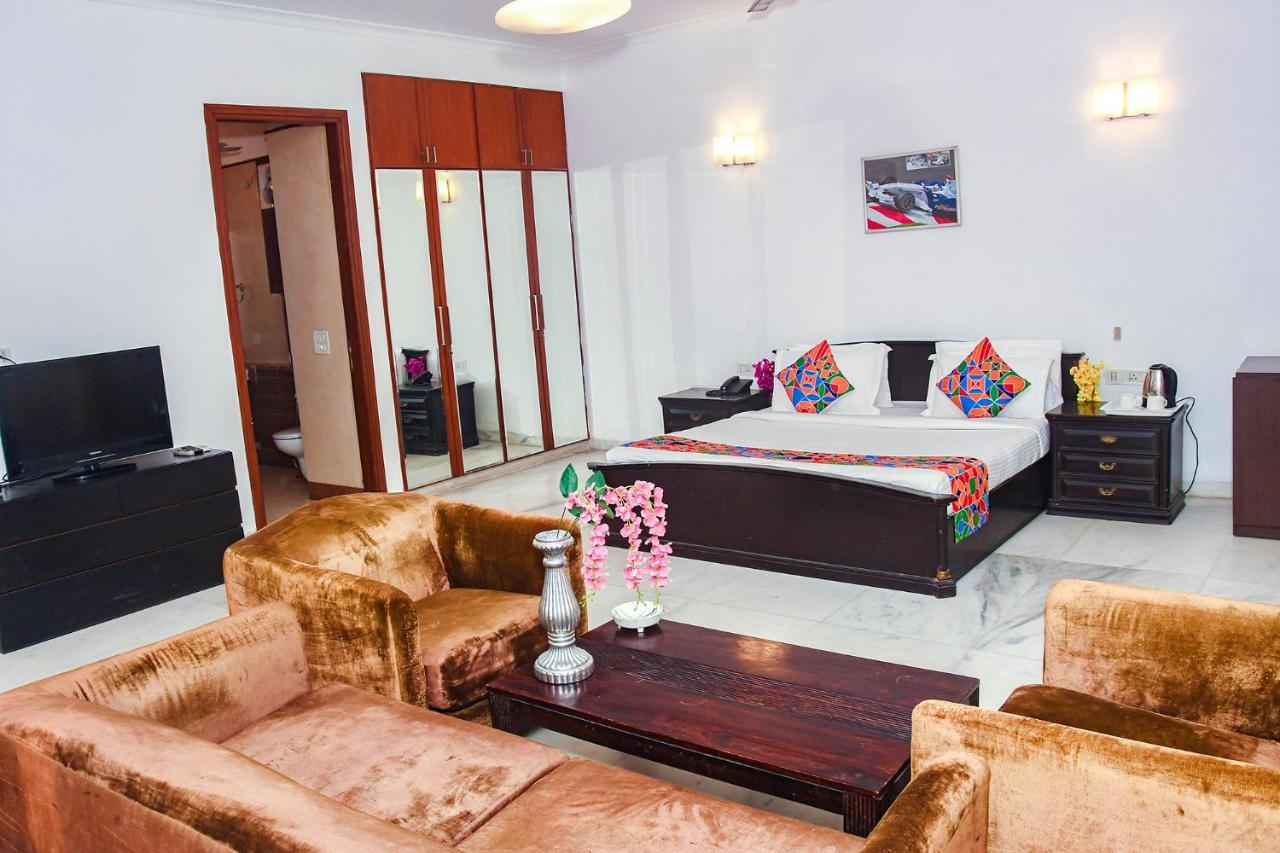 Fabhotel Premium Gurgaon Exterior photo