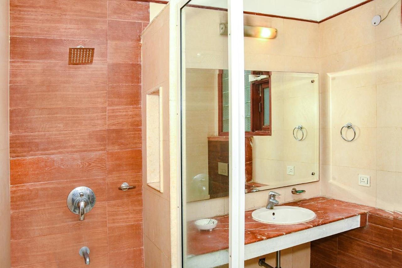 Fabhotel Premium Gurgaon Exterior photo